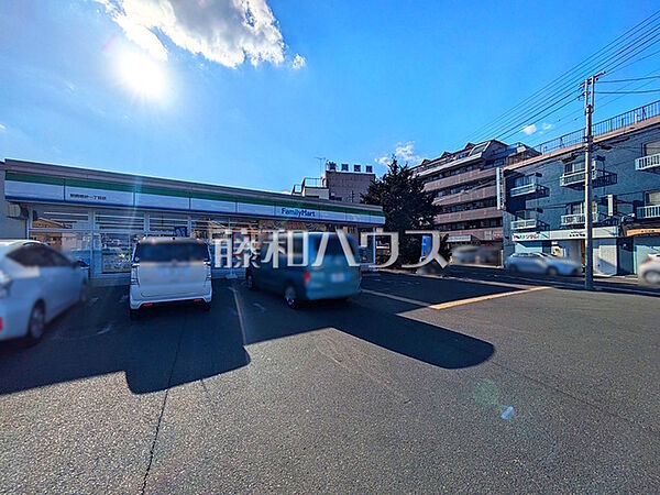ファミリーマート　朝霞膝折一丁目店 (250m)
