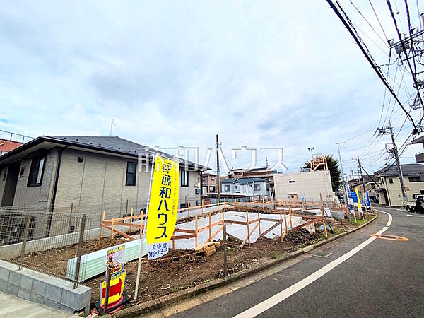 ≪3号棟　接道状況≫周辺環境はもちろん、日当たりや設備仕様など実際に行ってみないと分からないことも多くございます。営業担当がご案内いたしますのでお気軽にお問い合わせくださいませ☆【府中市小柳町2丁目】