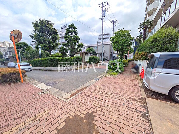 接道状況および現場風景　【練馬区早宮4丁目】