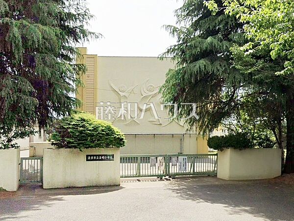 清明小学校 (590m)