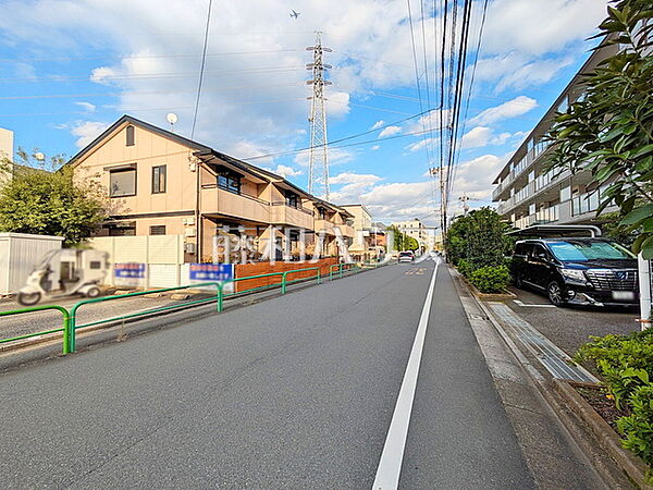 接道状況および現場風景(現況：古屋有)　【練馬区高松6丁目】