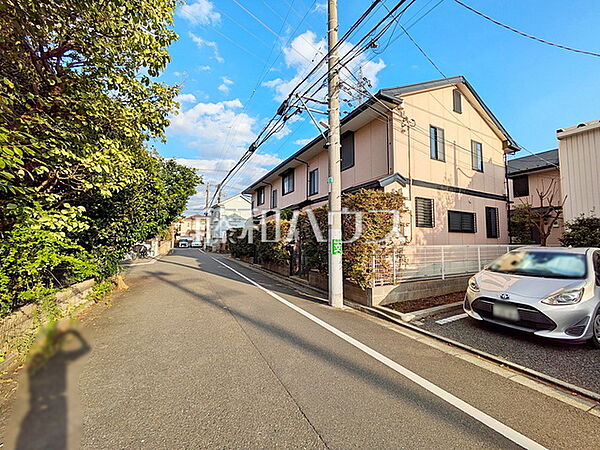 接道状況および現場風景(現況：古屋有)　【練馬区高松6丁目】
