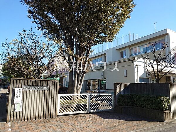 練馬区立北原小学校 (670m)