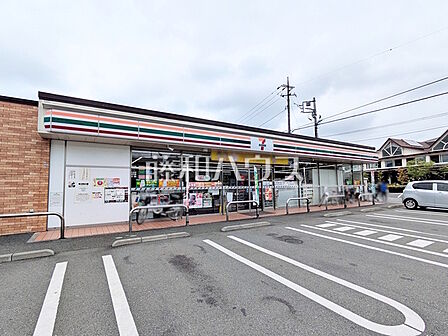 セブン-イレブン 武蔵野関前3丁目店 (320m)