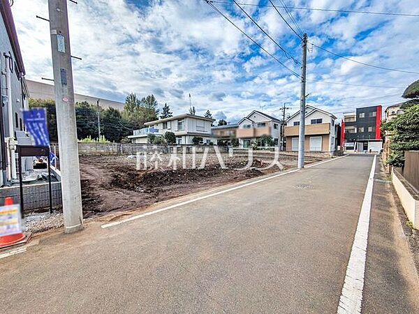 現場風景【東久留米市南沢5丁目】 平日のご案内も可能です。まずはお気軽にお問合せ下さいませ。