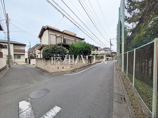 接道状況および現場風景　【練馬区東大泉4丁目】
