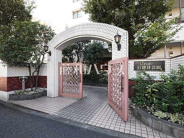 エントランス　【レインボー石神井公園】
