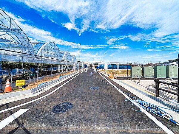 接道状況および現場風景　【西東京市中町6丁目】西武新宿線「東伏見」駅 徒歩17分  西武池袋線「保谷」駅 徒歩21分
