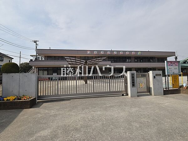 中里幼稚園 (940m)