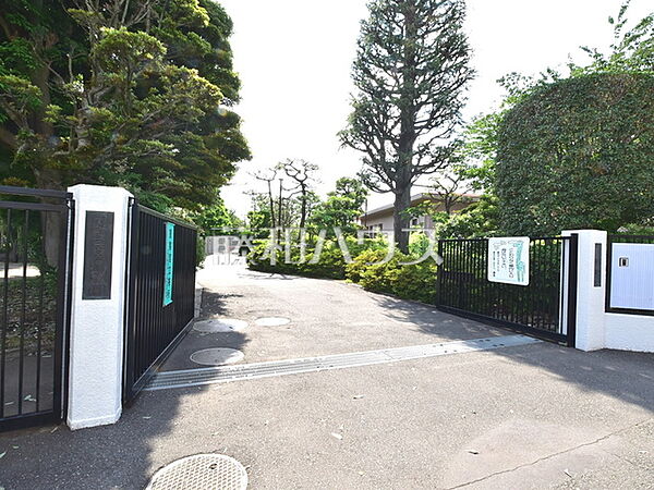 関町白百合幼稚園 (430m)