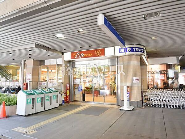 ライフエクストラ 大泉学園駅前店 (170m)