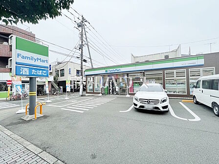 ファミリーマート ルミエール府中前店 (190m)