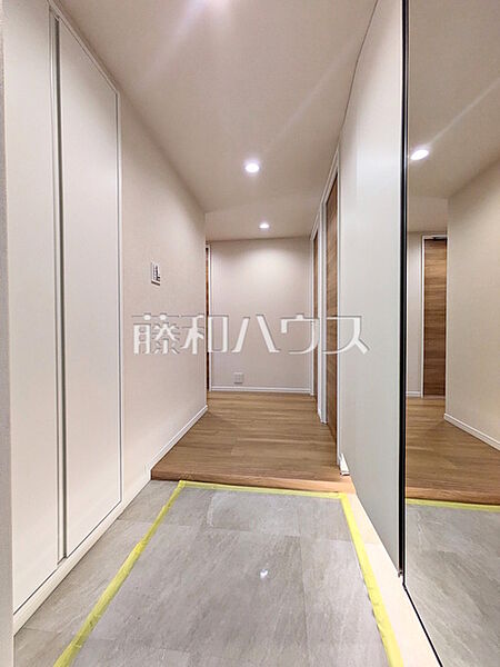 玄関ホール　【西東京市富士町2丁目　ユアコート東伏見弐番館】