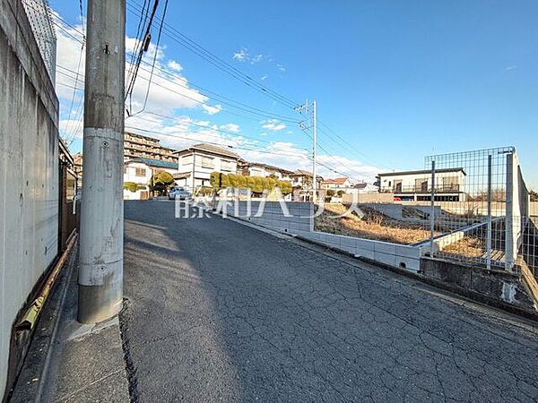 接道状況および現場風景　【新座市畑中3丁目】