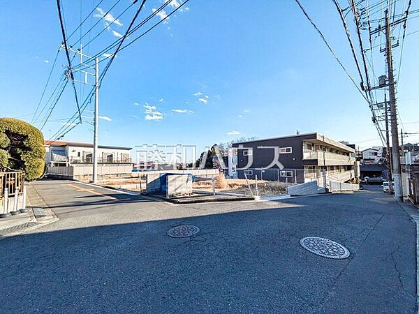 接道状況および現場風景　【新座市畑中3丁目】