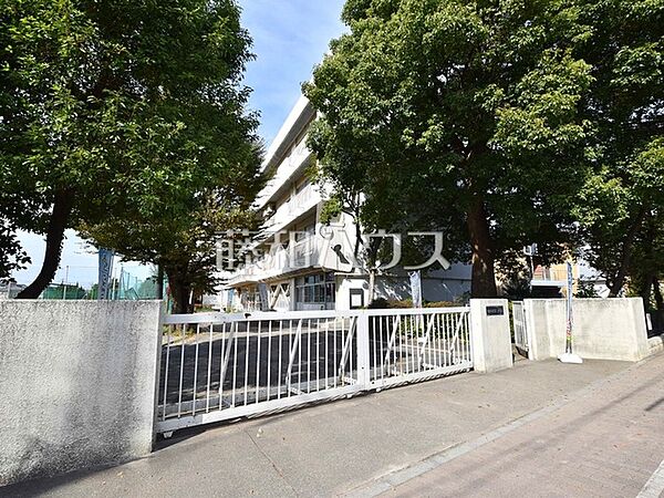 新座市立第二中学校 (2060m)