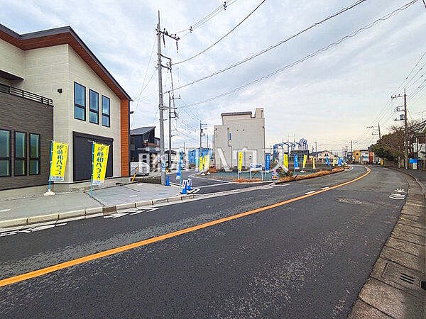 現地写真　【日野市大字日野】 お住まい探しは、家の良し悪しだけでなく周辺環境も重要なポイントです。ぜひ一度お客様の目でご覧ください。　