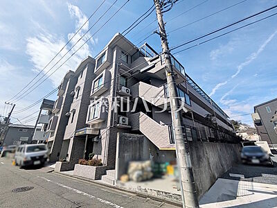 外観:≪外観≫小田急多摩線「唐木田」駅まで徒歩7分!この恵まれたロケーションによる幸福感は、毎朝の通勤時にしっかりと感じられるのではないでしょうか。【ネオステージ多摩センター】 外観:≪外観≫小田急多摩線「唐木田」駅まで徒歩7分!この恵まれたロケーションによる幸福感は、毎朝の通勤時にしっかりと感じられるのではないでしょうか。【ネオステージ多摩センター】