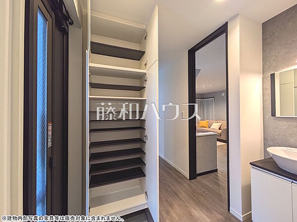 玄関収納　【清瀬市中里5丁目】