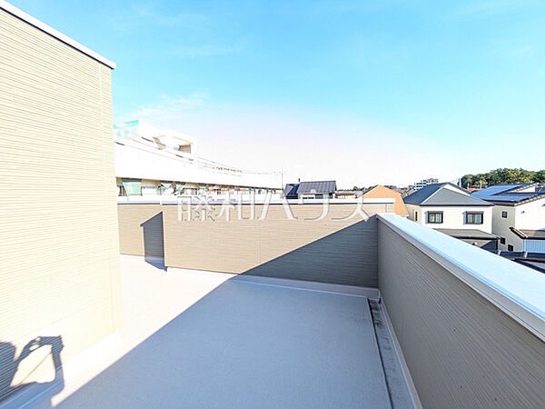 広々としたスカイバルコニーでお昼寝してみませんか？　【清瀬市中里5丁目】