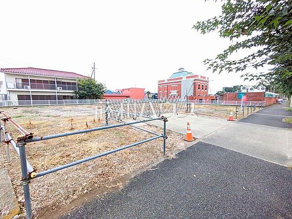 現場風景　【小平市大沼町4丁目】建築条件はございませんので、ライフスタイルに合わせた自由なマイホームづくりが可能です。　