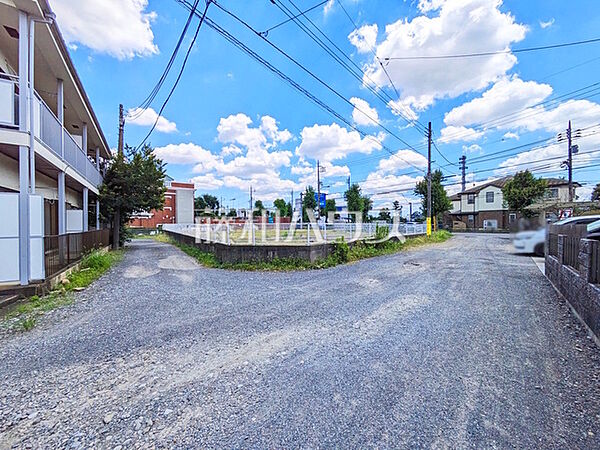 接道状況および現場風景　【小平市大沼町4丁目】 平日のご案内も可能です。まずはお気軽にお問合せ下さいませ。
