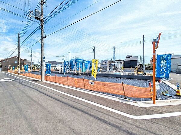 現場風景　【国立市東3丁目】駅までは平坦で歩きやすい道