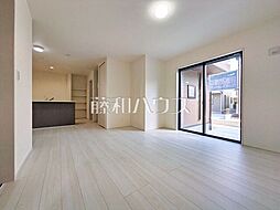 リビング/ダイニングの画像