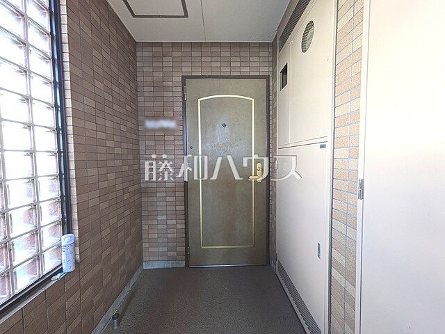 玄関 ローヤルシティ西武柳沢 1階/1階