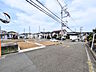 外観：接道状況および現場風景　【多摩市連光寺2丁目】