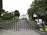 周辺：多摩市立連光寺小学校 (320m)