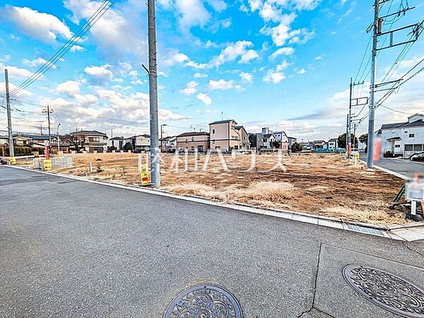 現場風景　【新座市新堀2丁目】 建物のプレゼンをさせていただきますので、実際の完成イメージを思い描いていただくことができます。お気軽にお問合せ下さい。