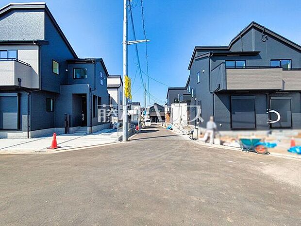 接道状況および現場風景 【清瀬市中里4丁目】いつでもご内覧いただけます!ぜひ実物をご覧いただきたく思います。喜んでご案内いたしますのでお気軽にお問合せ下さい。