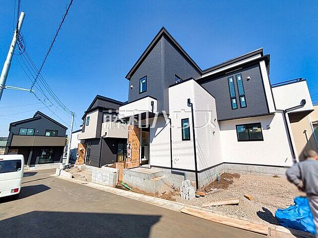 接道状況および現場風景 【清瀬市中里4丁目】 見学はしたいけど、なかなか時間が取れない・・・そんな方に出勤前や仕事終わりにマイホームを見学できるサポートをいたします。