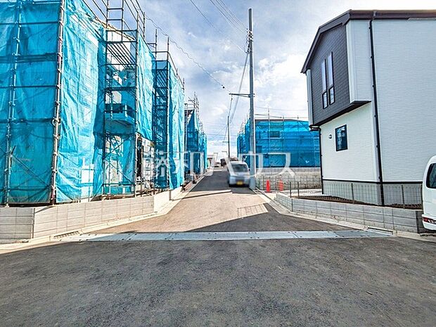 接道状況および現場風景　【清瀬市中里4丁目】ぜひ実物をご覧いただきたく思います。喜んでご案内いたしますのでお気軽にお問合せ下さい。