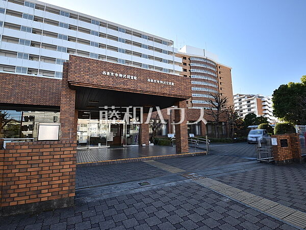 柳沢図書館 (1470m)