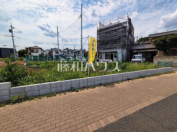 接道状況および現場風景　【西東京市中町6丁目】 周辺環境はもちろん日当たりや設備仕様など実際に行ってみないと分からないことも多くございます。営業担当がご案内いたしますので、お気軽にお問い合わせください