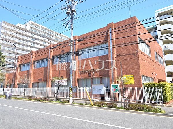 谷戸公民館 (590m)