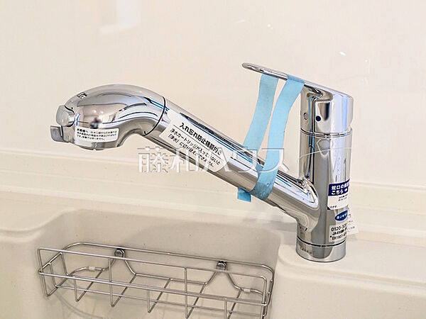 浄水器一体型水栓　【練馬区春日町1丁目】 いつでもおいしいお水が飲める浄水器一体型水栓も完備