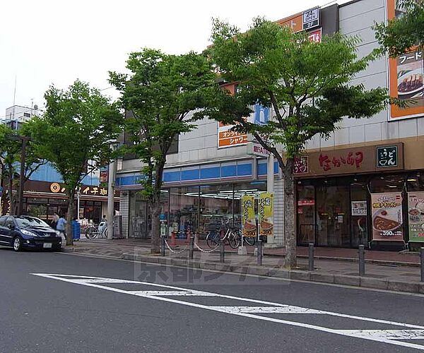 画像27:ローソン新田辺駅前店まで586m