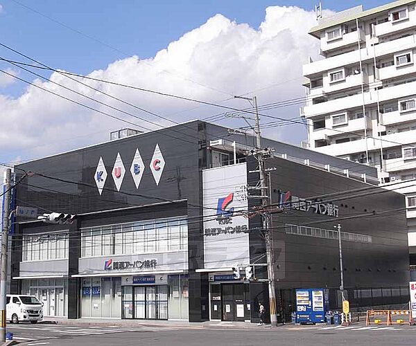 画像25:関西アーバン銀行 藤森支店まで650m 京阪藤森駅すぐの立地です。師団街道沿い。周りにコインパーキングが色々。