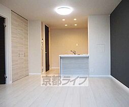 近鉄京都線 大久保駅 徒歩9分の賃貸マンション 3階2LDKのリビング/ダイニング