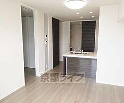 メゾン厨子奥 302 3階1LDKのリビング/ダイニング