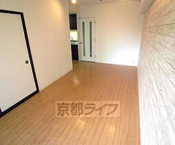 JR東海道・山陽本線 向日町駅 徒歩18分の賃貸マンション 1階2LDKのリビング/ダイニング