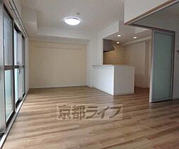 JR奈良線 黄檗駅 徒歩7分の賃貸マンション 1階2LDKのリビング/ダイニング