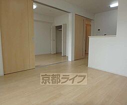 近鉄京都線 大久保駅 徒歩30分の賃貸アパート 2階2LDKのリビング/ダイニング