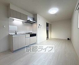 JR東海道・山陽本線 桂川駅 徒歩8分の賃貸アパート 3階1LDKのリビング/ダイニング