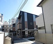 山科駅より徒歩7分 2階 築4年の賃貸物件