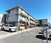 桂川駅より徒歩13分 1階 築8年11ヶ月の賃貸物件
