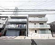 ホワイトラディッシュ 3階 築3年11ヶ月の賃貸物件